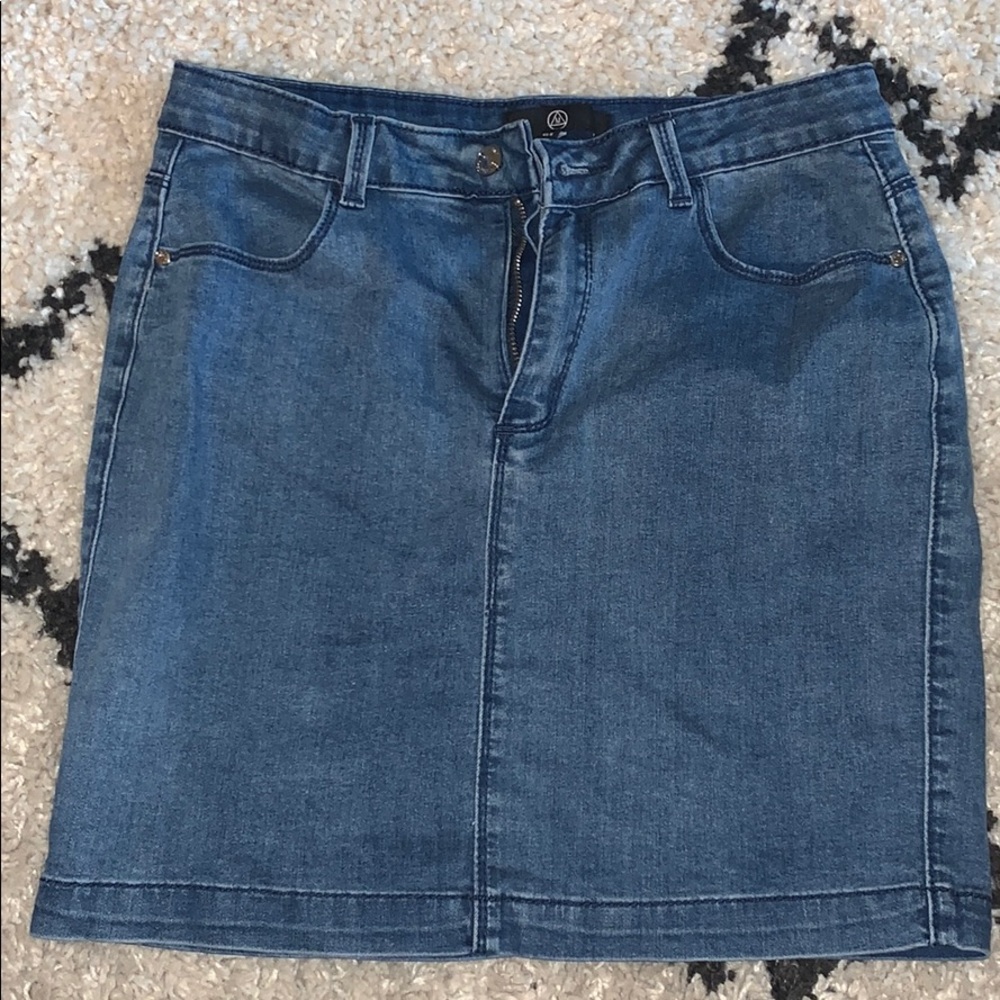 MISSGUIDED denim skirt